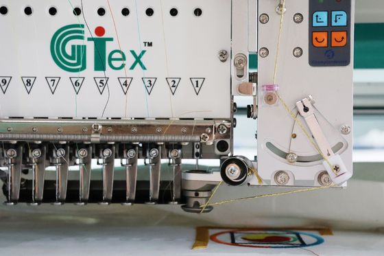 Automatyczna maszyna do wycięcia broderstwa komputerowego laserowego 15 głowic Maszyna do wycięcia kordowego